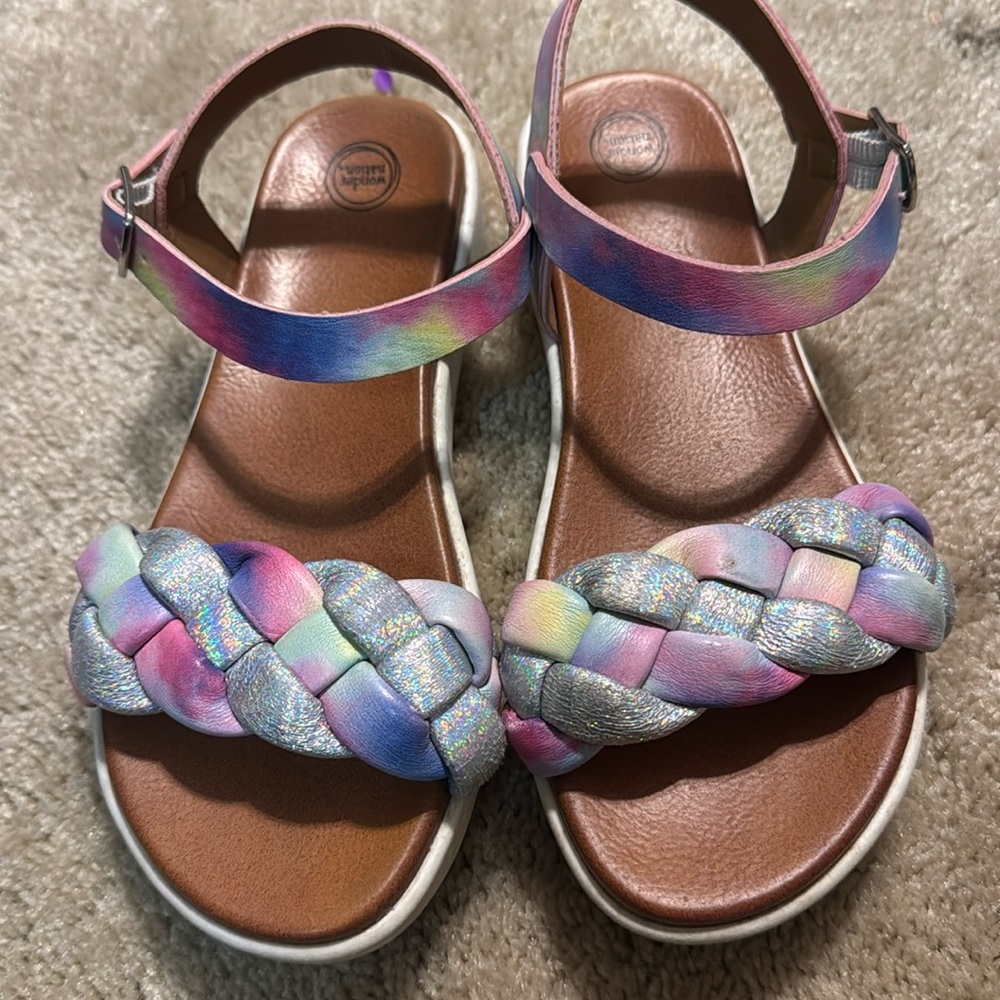 Multi-colored braided sandals